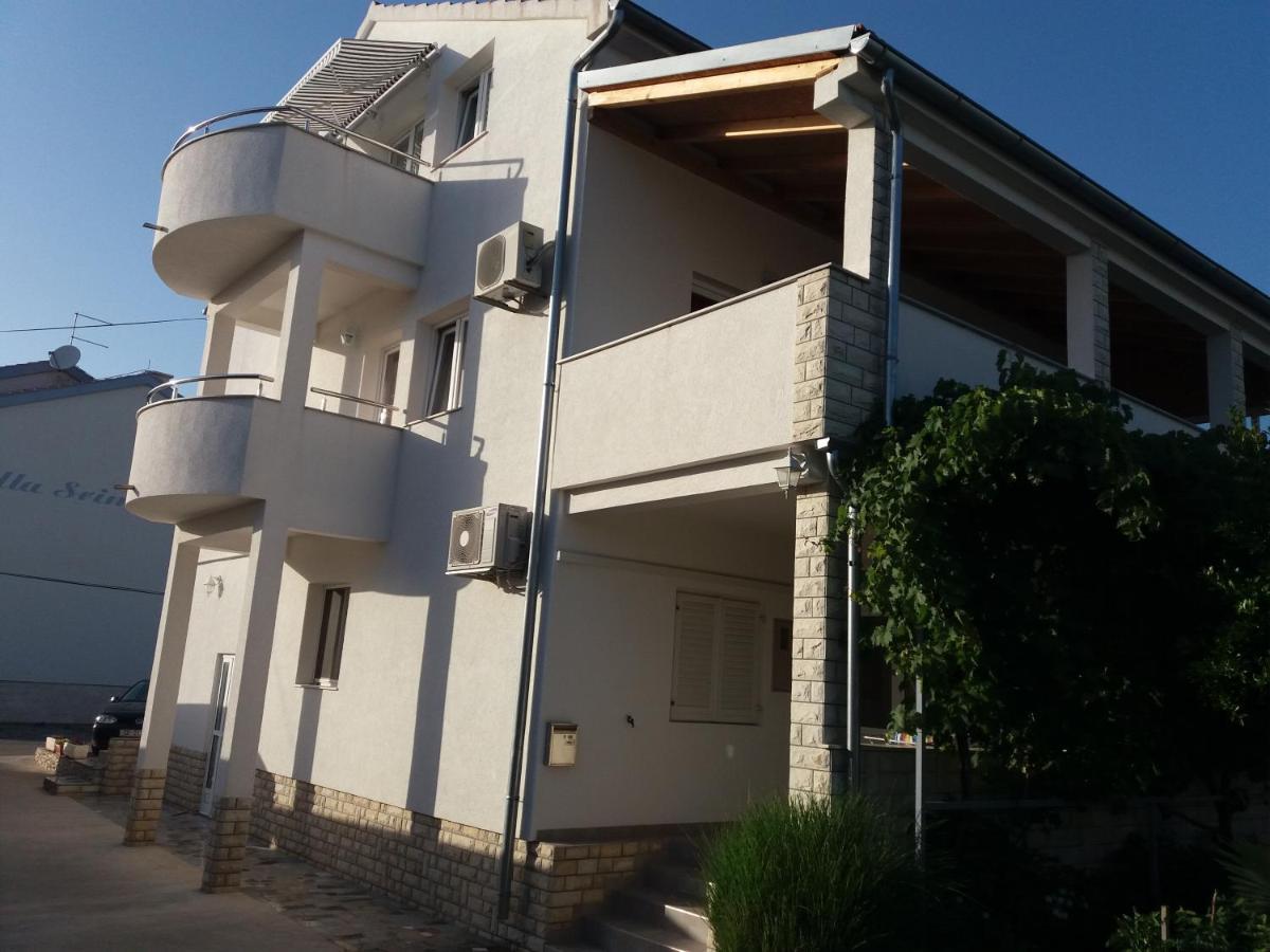 Villa Croatia ซรีมา ภายนอก รูปภาพ