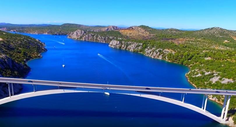 Villa Croatia ซรีมา ภายนอก รูปภาพ