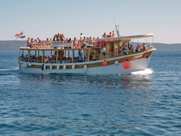 Villa Croatia ซรีมา ภายนอก รูปภาพ